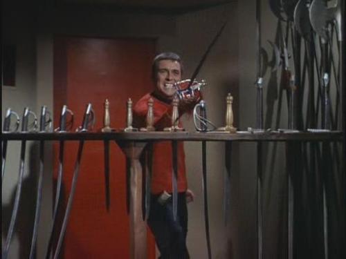 warpedpoint:I feel like TOS would be improved massively if Scotty always had a sword.