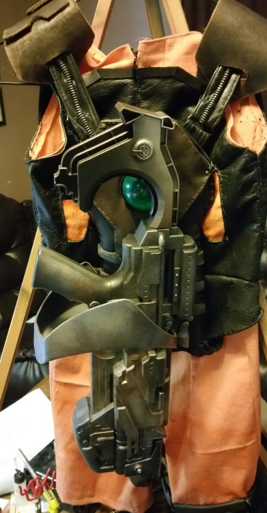 kidskullomania:  Hands Down, Arguably the BEST Rocket Raccoon Costume I have ever seen, and maybe the best Halloween costume of 2015.made entirely from scratch by TheRPF member and propmaker-mom “cborchardt82  ″, she began working on it when her 5