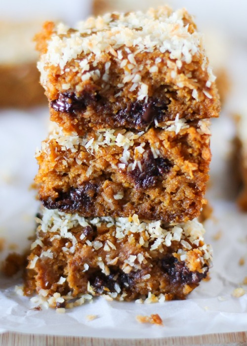 Grain-free almond butter pumpkin bars  1 cup pureed pumpkin (canned is fine) 1 large egg, lightly be