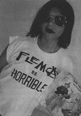 “Flema is awful” says the t-shirt of Ricky Espinosa, singer from Flema. Sad punxs are my reason to be. 