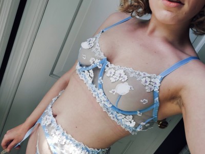 azplette:cherry bomb 🌸