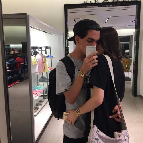 http://streetgrl.tumblr.com/post/157075106717