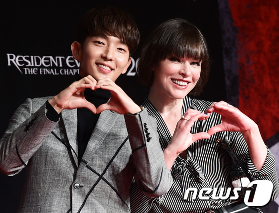 Fans Notice Lee Joon Gi and Milla Jovovich's Chemistry While They Promote  Their Film - Koreaboo