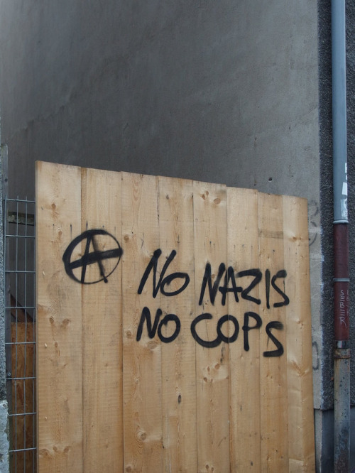 ‘No Nazis! No Cops!’