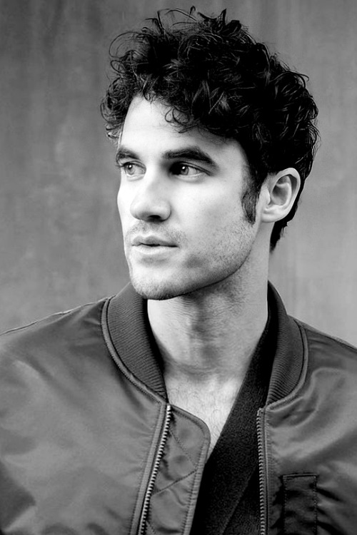 na-page: Darren Criss for UNIQLO | Photographed by Raen Badua