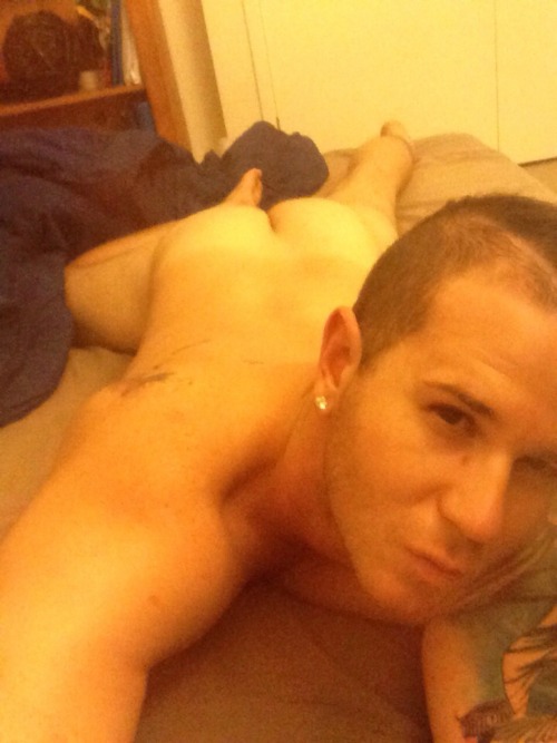 down-belly:  northsidehottie:  gayboy-brisbane: adelaideboy101:   brisbane2000:  #brisbane #cut  Yeah I’d fuck you ;)   Hello daddy ;) I wanna bury my cock into that ass!   Hot!  Ash  Stunning Aussie cut