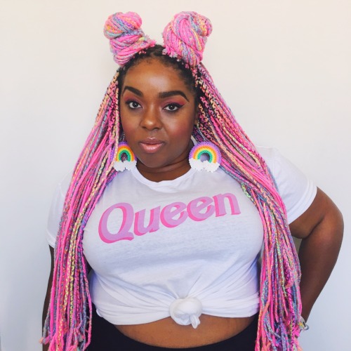 ilovemucci: tasselfairy:  Sometimes you need to remind yourself who tf you are   Instagram: @studiom