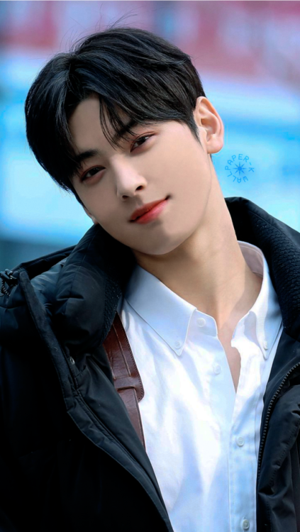 『EUNWOO』saved? reblog or like© fantaken owners