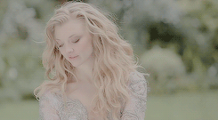 Divifilivs: Ridiculously Attractive People: Natalie Dormer“Perfect Is Very Boring,