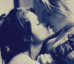 the-inspired-lesbian:♡