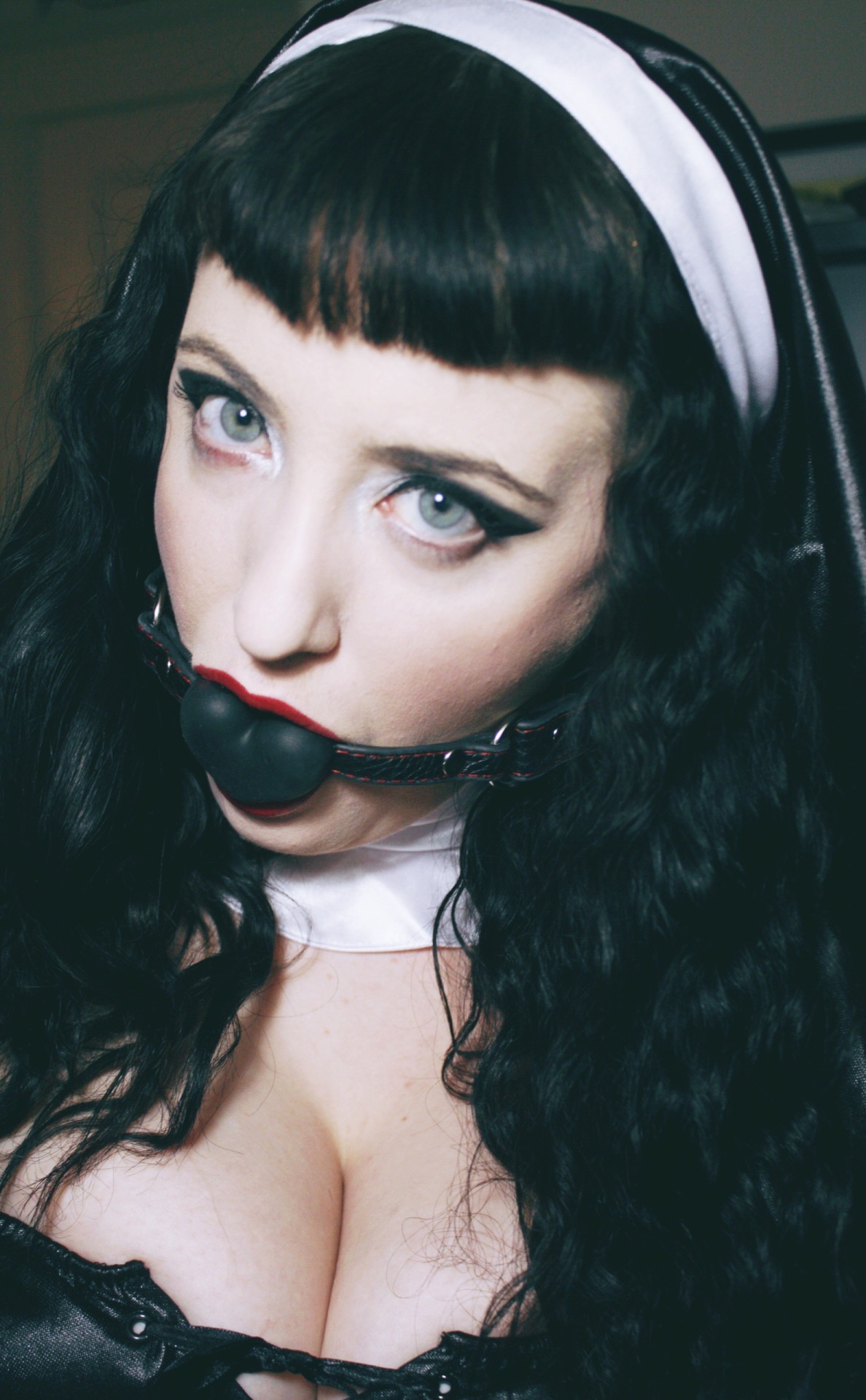 softdomme:  adeadlydame:  And if I take pleasure in the penance?  (Heart gag from