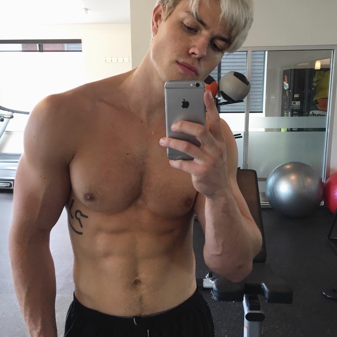 wow look at him
