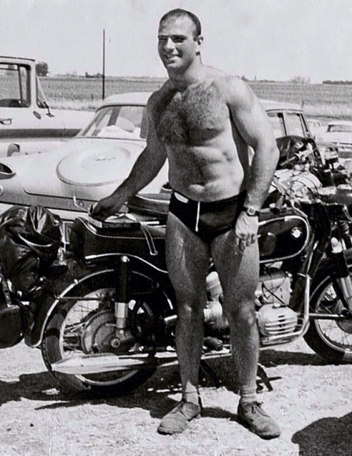 Brains &amp; Brawn - Oliver Sacks (1933-2015) British Neurologist, Writer &amp; Weightl