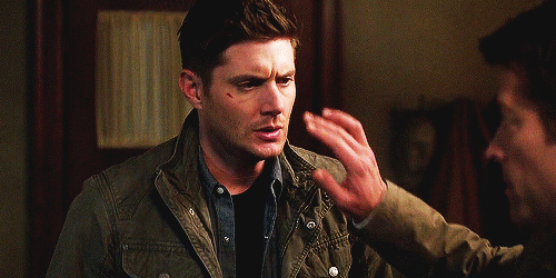 inacatastrophicmind:  Every season’s last Destiel touch.