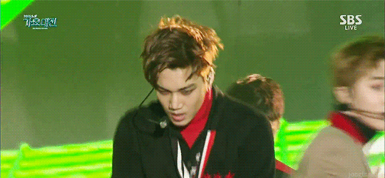 jonginssoo:  those smirks ;; 