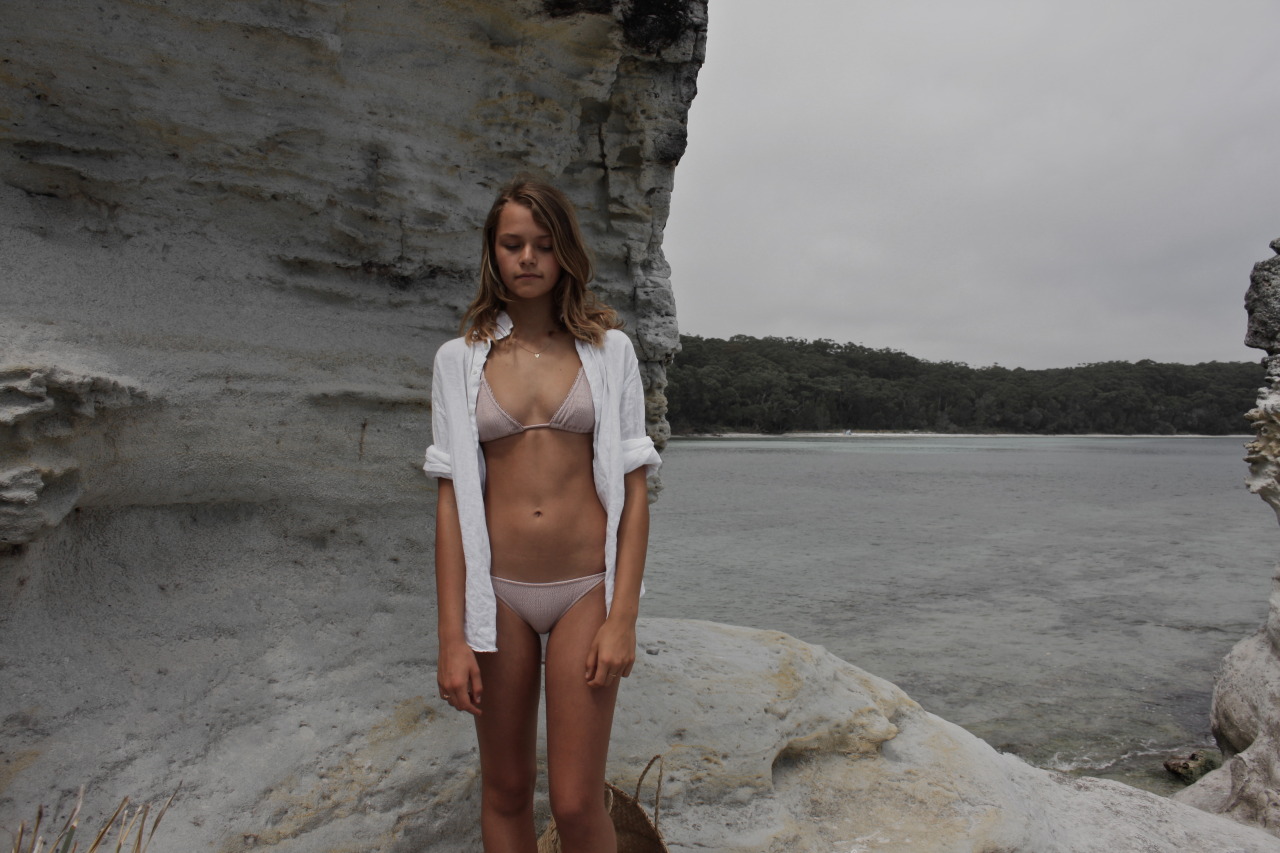 kaylakboyd:  Behind the scenes for ‘the native tan’,by Kayla Boyd model. alannah