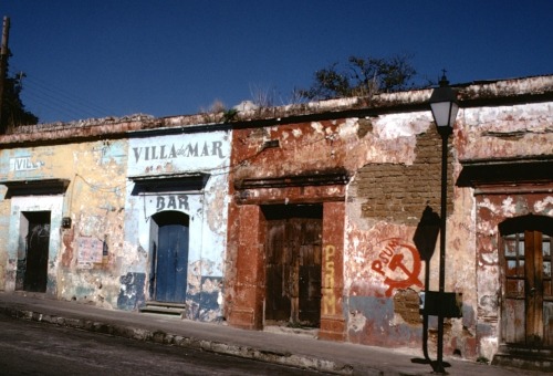 Oaxaca, Mexico, 1982.Note the local Partido Comunista (Partido Socialista Obrero) Office. In the 197