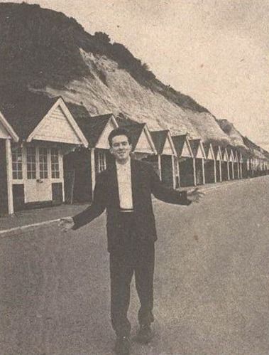 thecure-dot-cz:   On 28 April 1980, The Cure did photo session with Santo Basone in Bournemouth, Eng