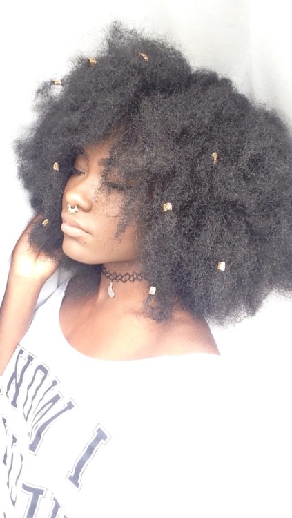fckyeahprettyafricans:When got got your back with the filter . IG: steph.wpg GHANAIAN.