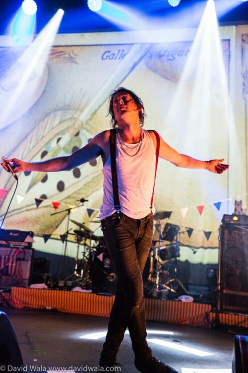 expectantsuky:The Libertines, Scarborough Spa, 26th September 2017