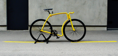 VIKS by Ana V. Francés Steel Urban bicycle made in Estonia. Viks is made entirely from stainless ste