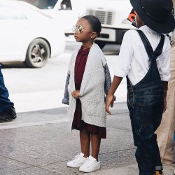 roseredlipstick:   This is what is looks like when your daughter slays fashion week day 6 😍!  