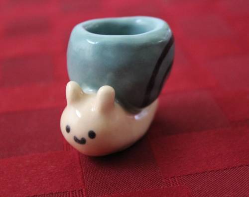 figdays:    Handmade Happy Ceramic Snail