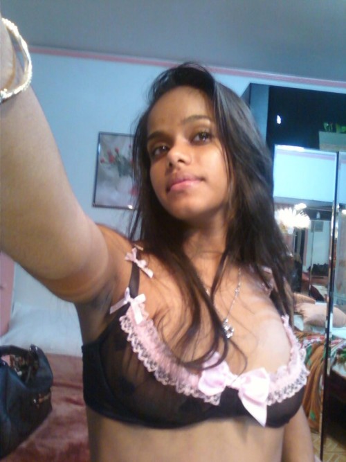 indiangirlsauntieshotnudepics:indian girls aunties hot nude pics