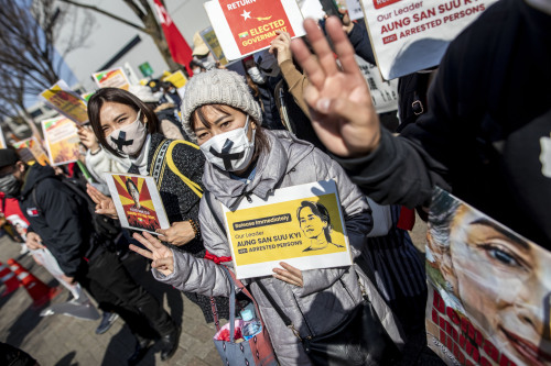 2021.2.14 Myanmar protesters gather in Shibuya, against military coup at home.photo : Shinta Yabe