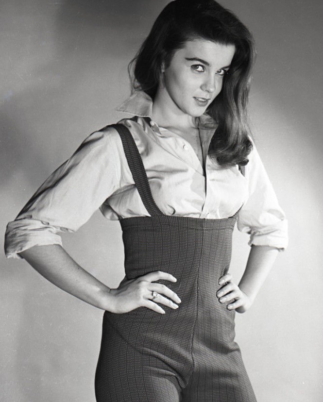  Ann-Margret 