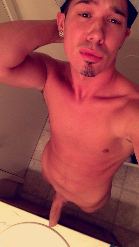 betosbackalley:  Thanks Aaron for the hot video of you bottoming for a friend.  Check