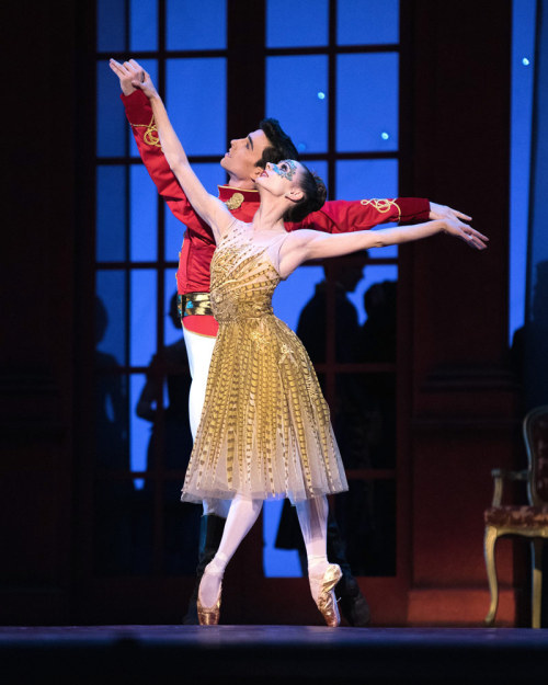 Maria Kochetkova and Joseph Walsh in Cinderella, San Francisco Ballet, October 2016. © Erik Tomasson