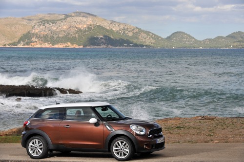 After our Playmates rode them to the #Superbowl, we took the new @MINIUSA Paceman down to Puerto Ric