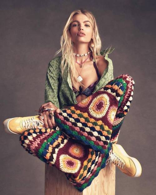 unes23:  Daphne Groeneveld by Andreas Sjodin for Elle Italia