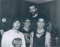 peaches-bee:guerrilla0perator:  Ad-Rock, Anthony Kiedis, Vlade Divac, and Henry Rollins.  this is my favorite picture of all time