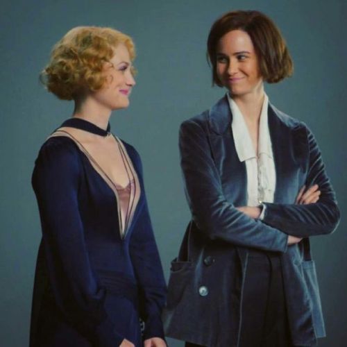 Today’s sisters are Tina and Queenie Goldstein from Fantastic Beasts