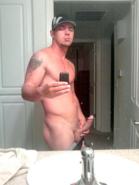 gayselfiepost:  Free Gay Porn VideosAdd me on snapchat