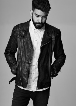 bwboysgallery:Rahul Kohli for Just Jared