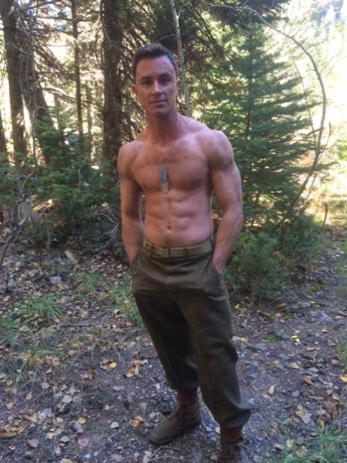 ryankelleyonline:  @the_ryan_kelley: “Uniform? adult photos