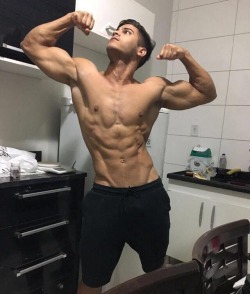 muscleteen:  You like it? Follow me @muscleteen Get 15% OFF 💸 on www.jjmalibu.com 🍍 Using Promo Code : MUSCLETEEN