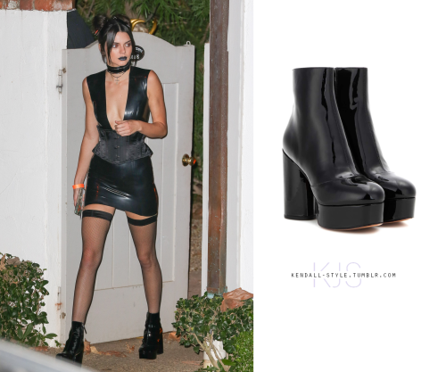 Kendall Jenner | Candid | October 28, 2016  MARC JACOBS Amber patent leather platform ankle boots- $