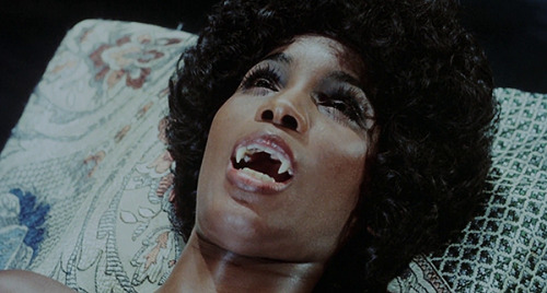 marypickfords:Teresa Graves in Vampira (Clive Donner, 1974)