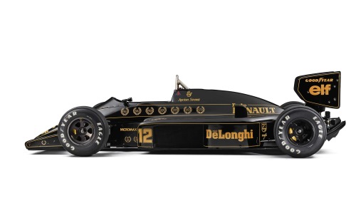 itsbrucemclaren:The power and the glory. Lotus 98T.  /  Ayrton Senna and the JPS Lotus.