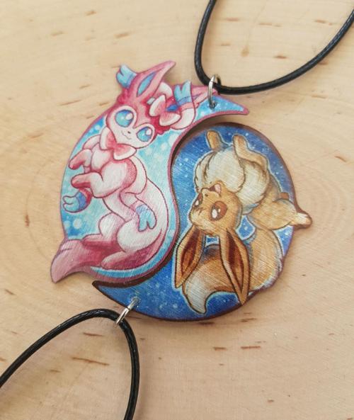 retrogamingblog2:Eeveelution Friendship Necklaces made byTrollWorx