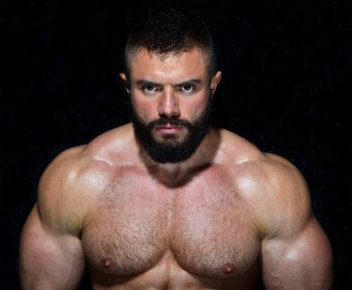 bigmalepecs:  Leo Bartenev (@leomishka) by Andrei Vishnyakov (@vishstudio) 