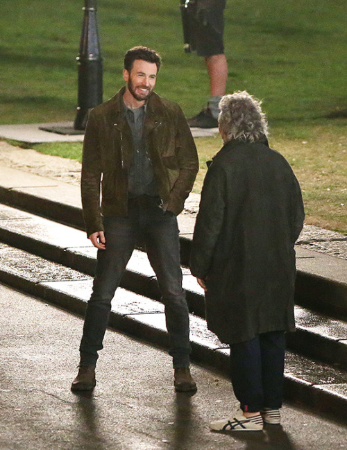 Chris Evans - on the set of Ghosted 