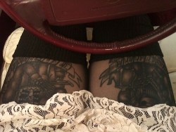 mybonesdepartfromme:  Thigh tattoos, lace