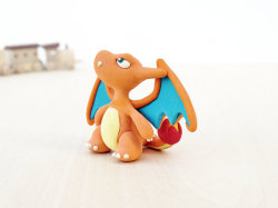 retrogamingblog:  Clay Charizard made by Lyrese