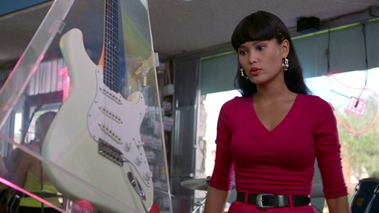 vintagewoc:Tia Carrere in Wayne’s World (1992)