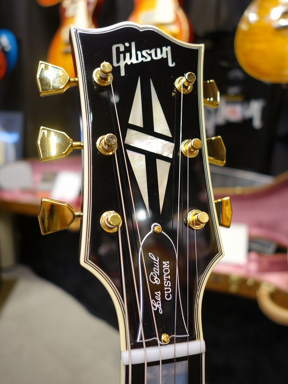 ギタプラブログ Guitar Planet Official Blog ギブソン編第百四十六回 68 Les Paul Custom